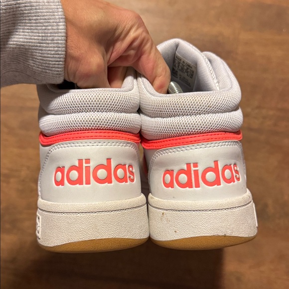 Adidas Women’s Hoops 3.0 Mid Cut Classic White Pink Gum Basketball Shoes Sz 7.5 - Picture 8 of 12